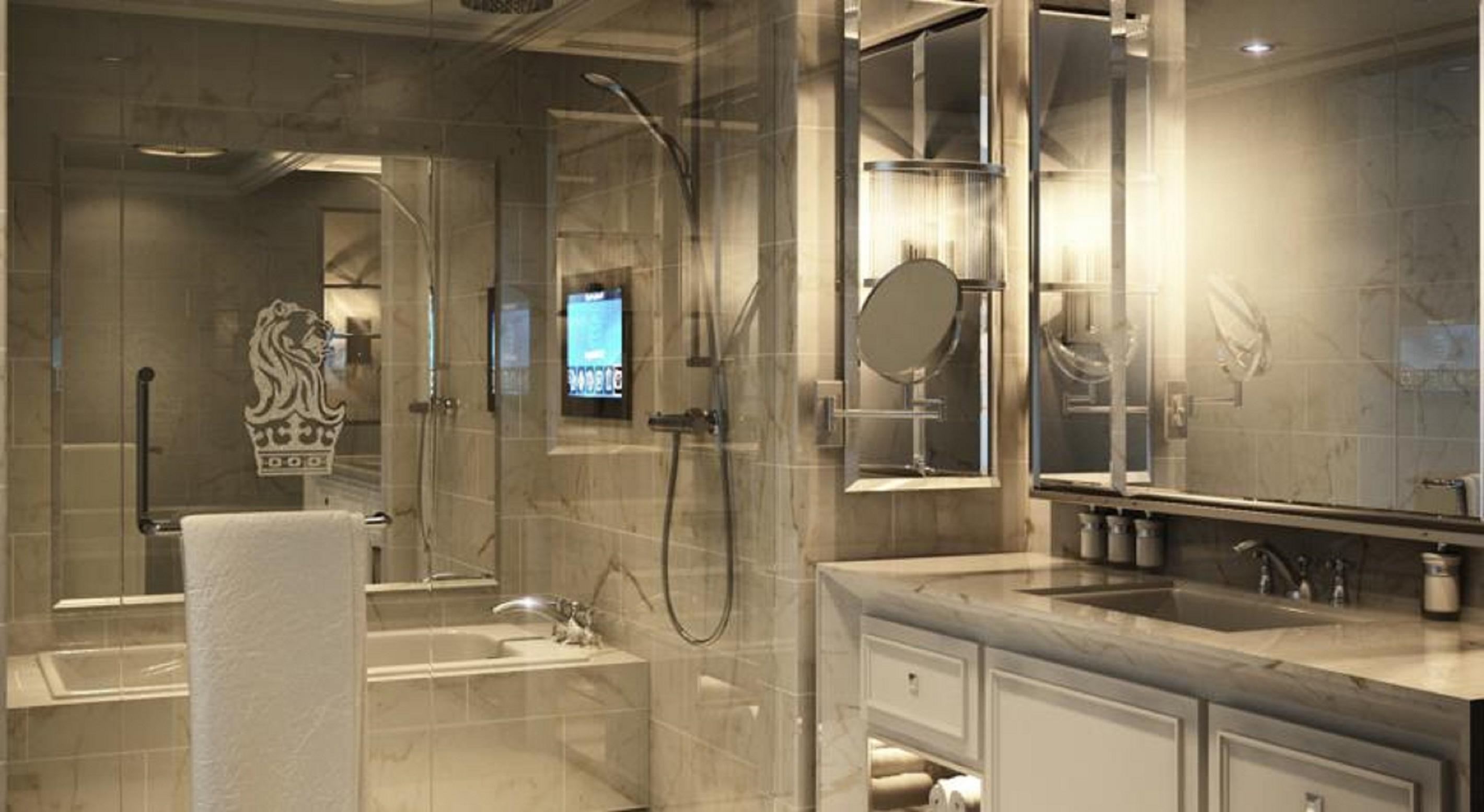 The Ritz-Carlton, Kuala Lumpur Hotel Eksteriør billede A bathroom with a shower enclosure
