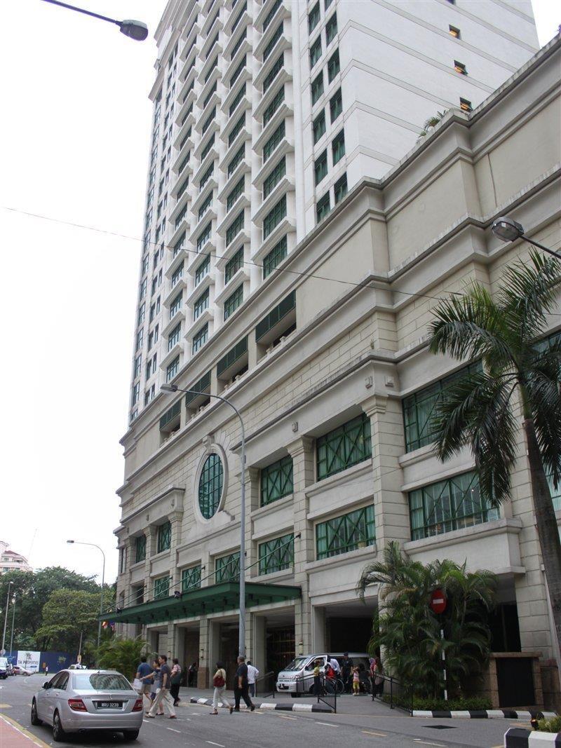 The Ritz-Carlton, Kuala Lumpur Hotel Eksteriør billede The facade of the building